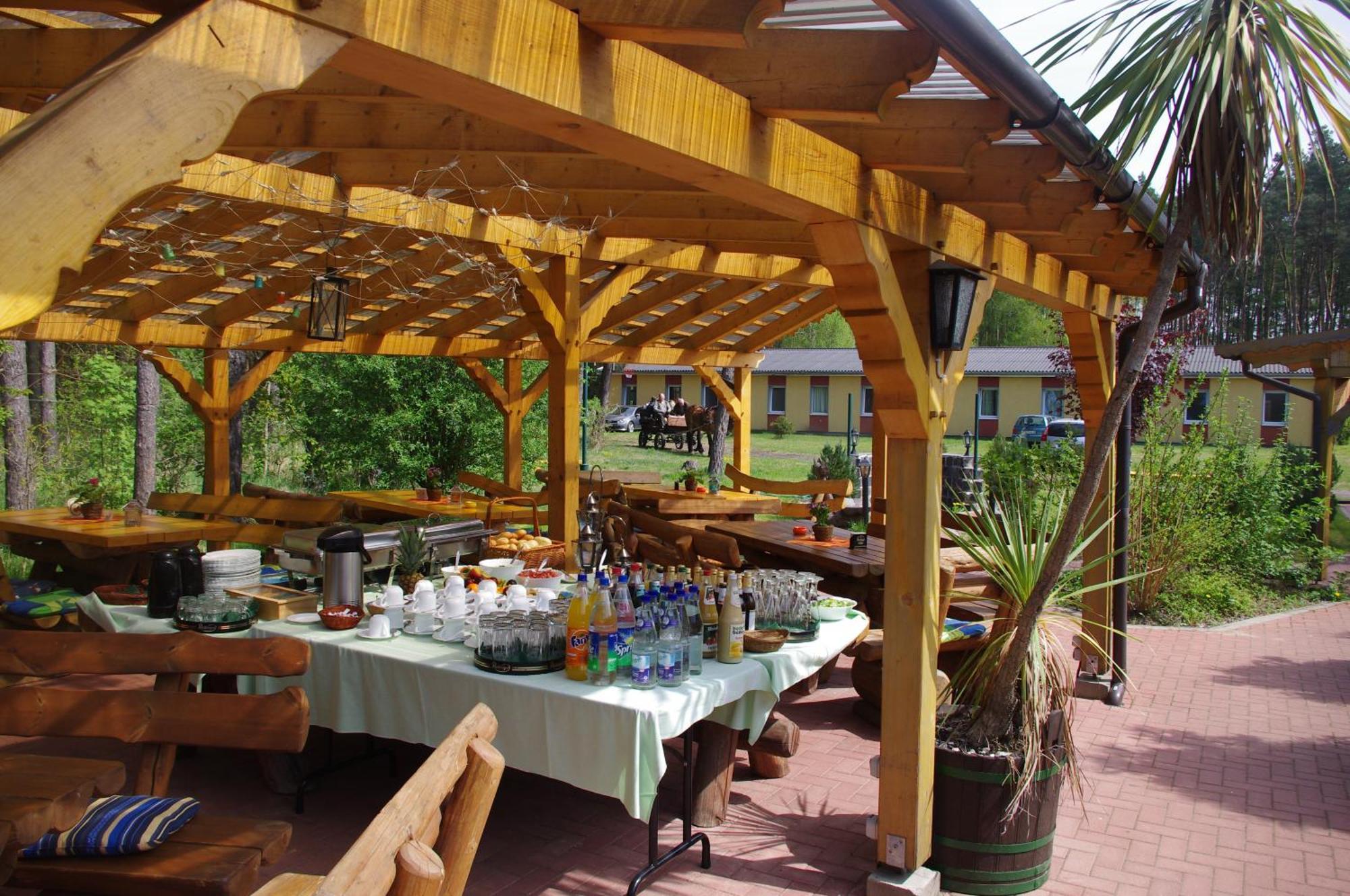 Hostel Waldhaus Am Ferienpark Mirow -Zimmer Du Wc Extérieur photo